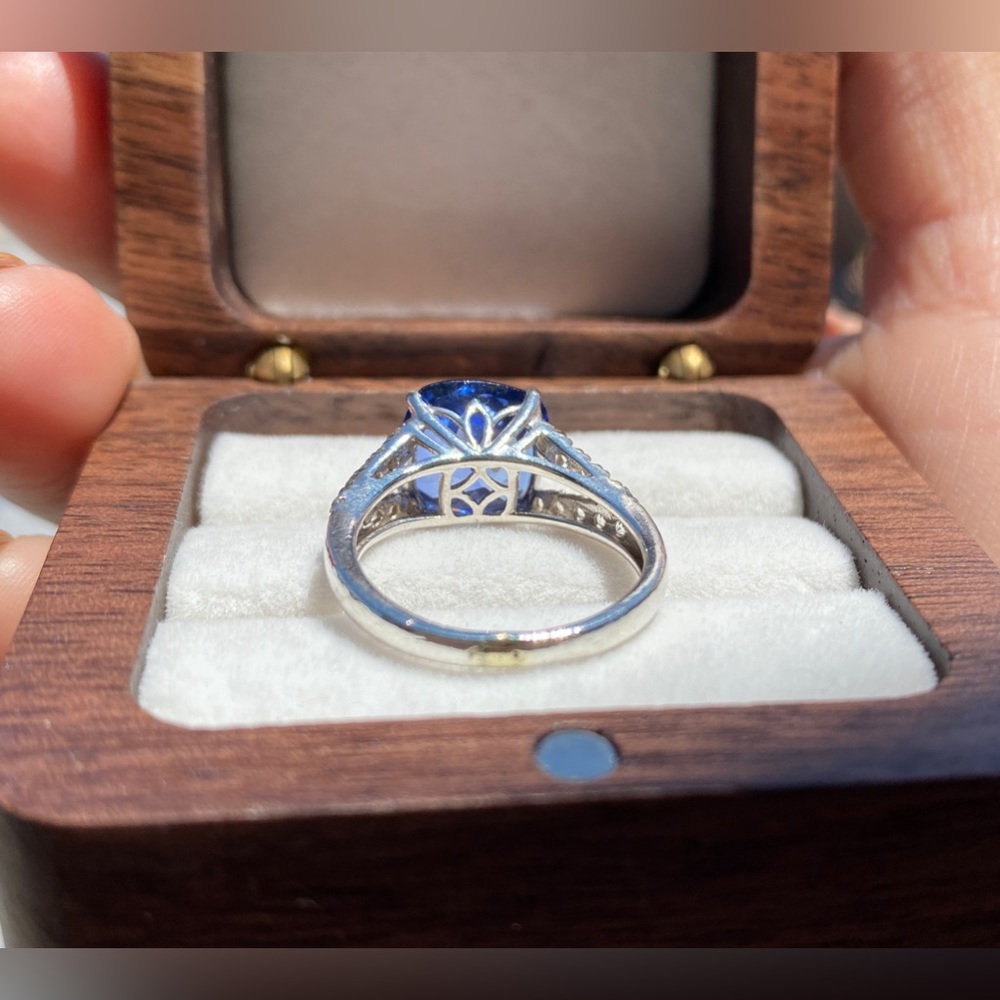 ZALES Cushion-Cut Royal BLUE and White Sapphires Ring - Picture 9 of 11